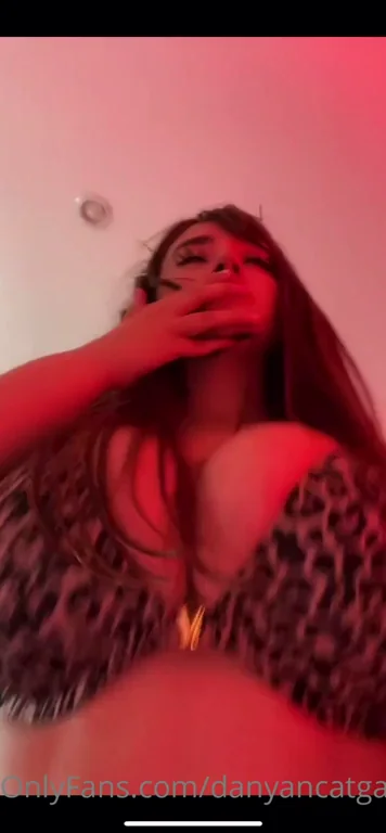 ? Danyancat Gamer Girl