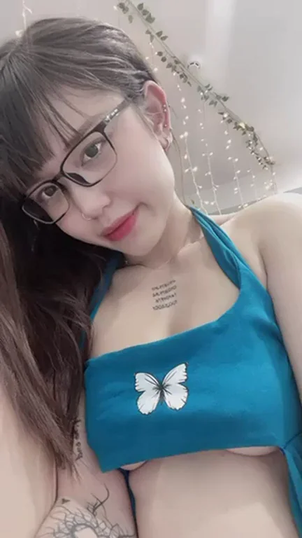 Want to grab me by the waist and fill me up from behind? [VIDEO]