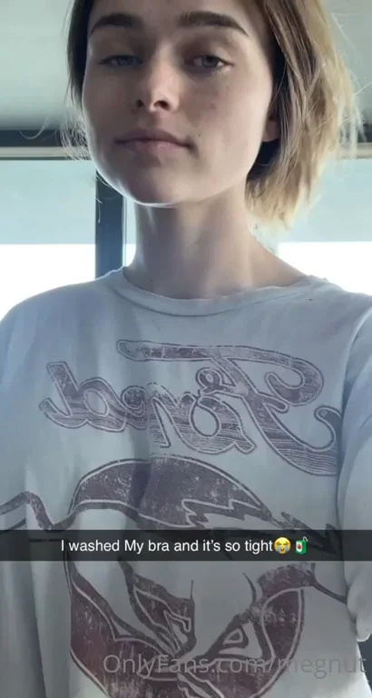 Merry Christmas - M3gnutt Perfect Body And Huge Boobs - F0lder B3l0w