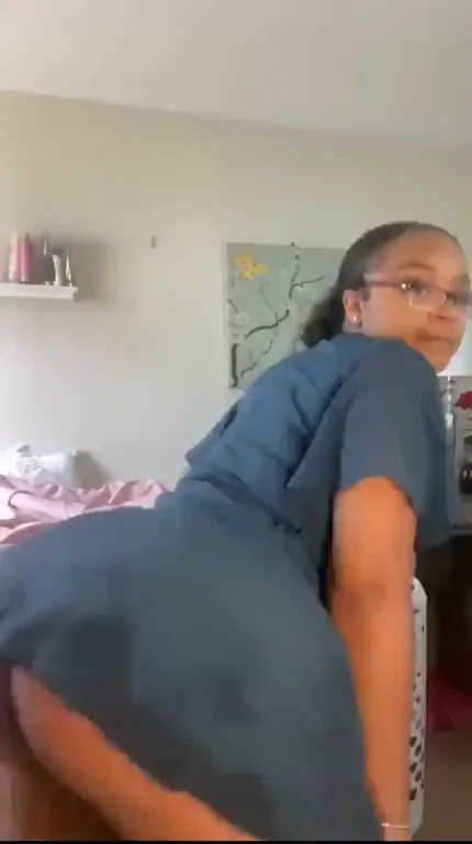 Ebony Booty Queen Bends for Doggystyle Creampie Tease