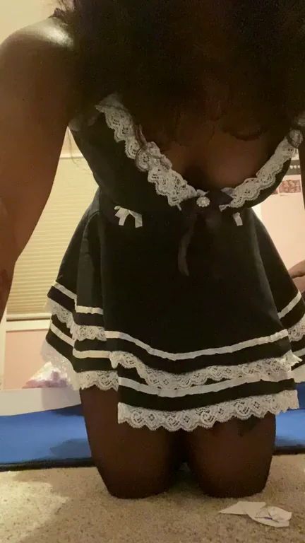 Clumsy 18yo Desi Babe Teases in Lacy Black Dress 💋🍑
