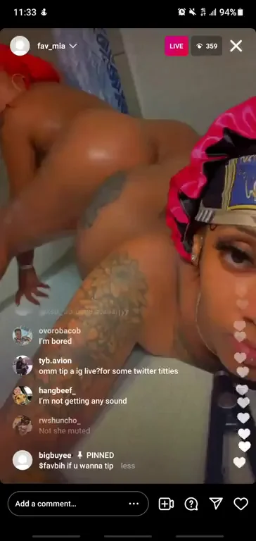 Lesbian GIF by dipshit86
