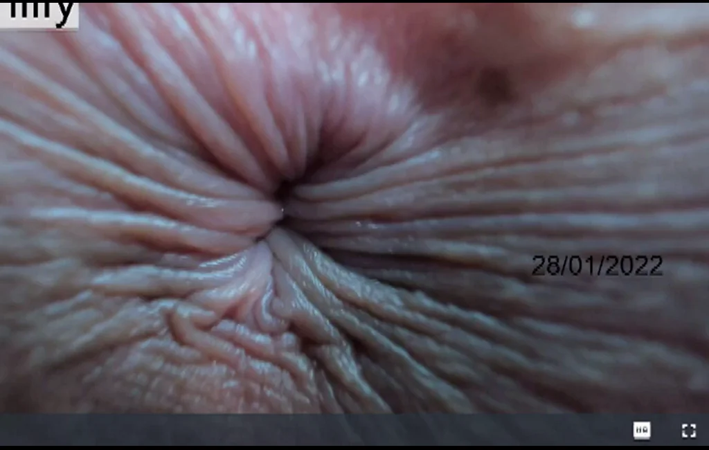 Pulsating asshole in very close-up