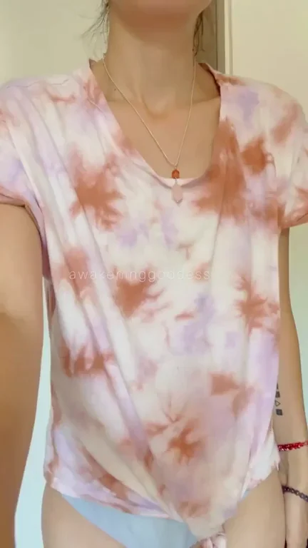 So horny this morning… Fuck me and cum inside me? ?
