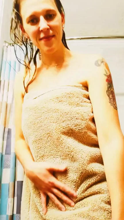 Monday motivation from a naughty MILF!!