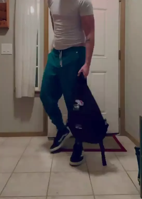 Thick-Ass Wife's Doorway Welcome Blowjob for Hubby's Post-Work Stress Relief
