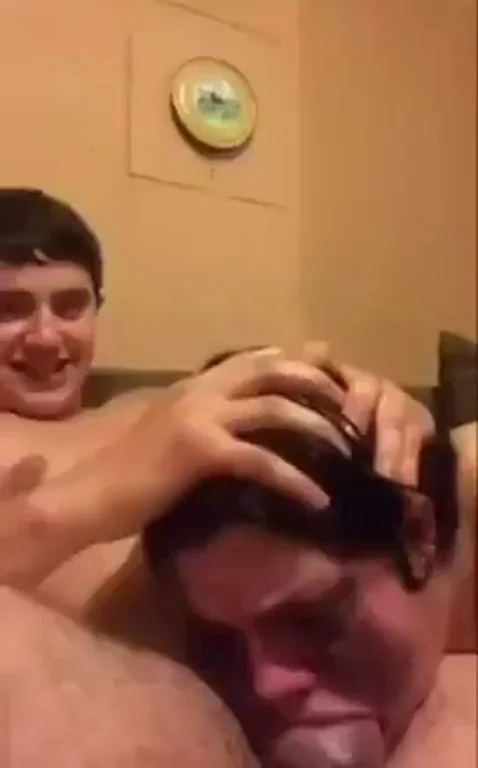 Mystery Couple's Rough Sloppy Deepthroat 🥵🍆💦