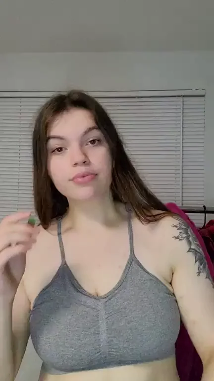 Teasing My Fuckable Curves in Tight Gray Bralette 😈🍈🍈