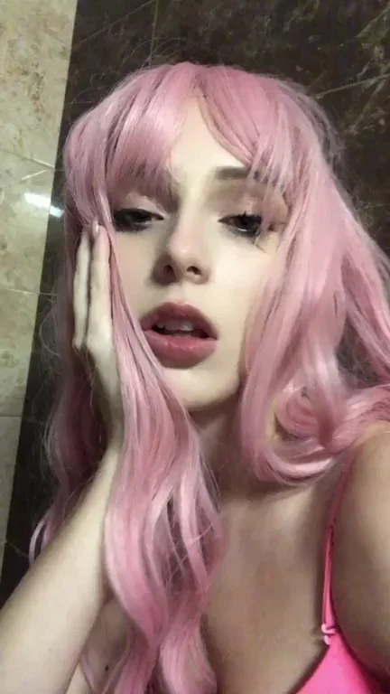 i want to lick you ?