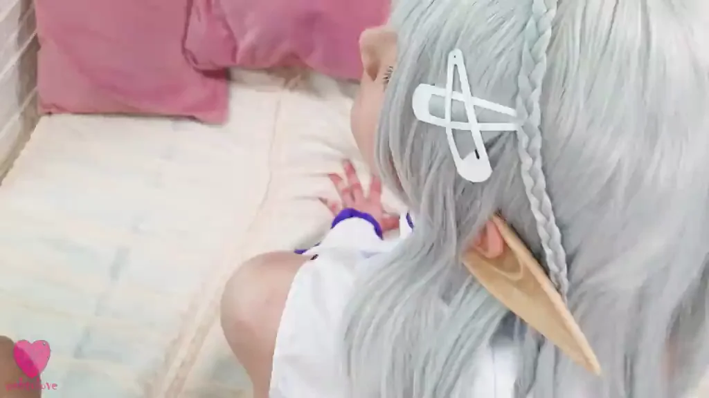 Innocent elf Emilia from Re:Zero loves to feel the cock inside her ?