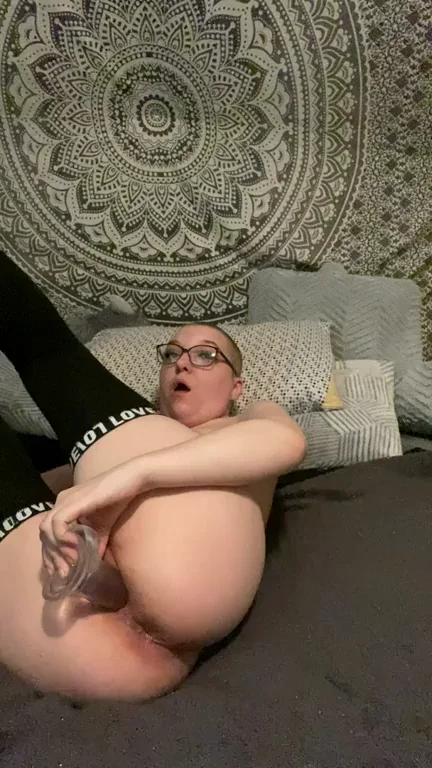 What Ya Doin' Tonight? 🍆 Legs Up Dildo Fuck 😈