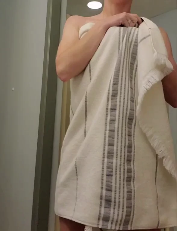 Pale Babe Dripping Wet Fresh from the Shower