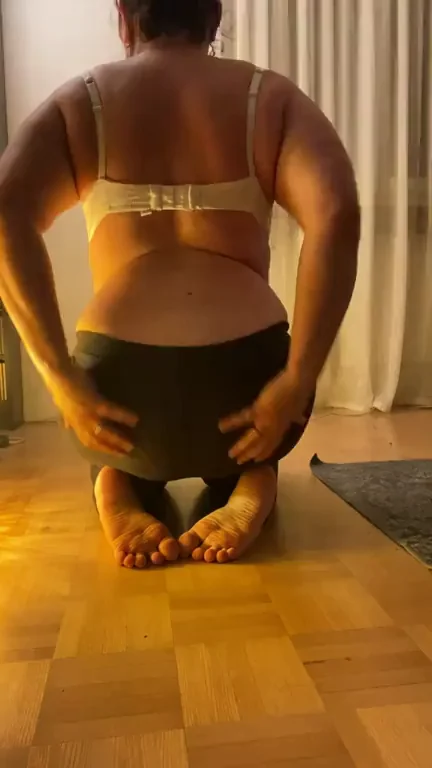 Thick MILF Teases with Her Massive Ass to Stiffen Your Cock