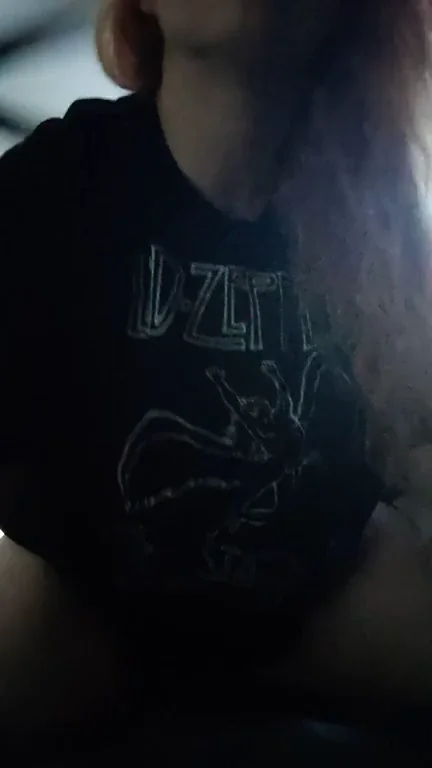 [Gif] wanna feel them while I make them bounce? ?