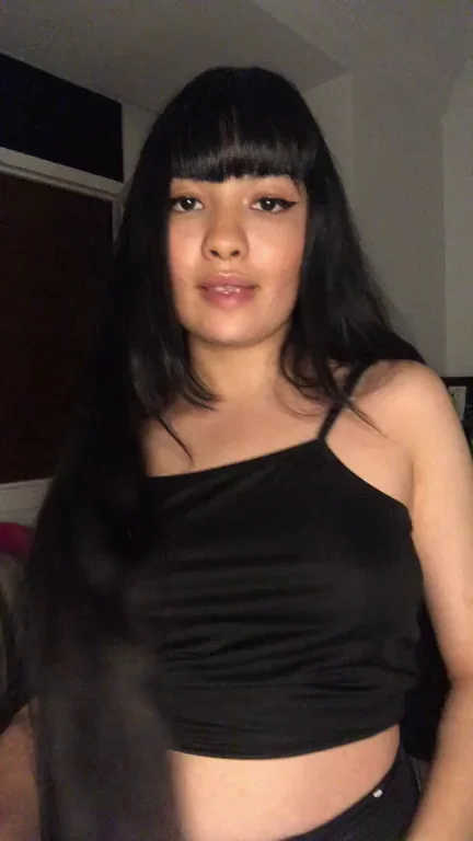 I want to fuck one lucky Redditor. Who wants to be the one? ?