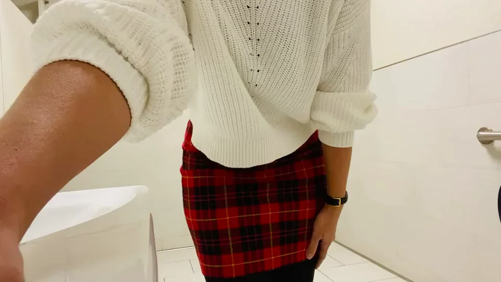 Teacher's Slutty Panties Say Happy Thursday from School Restroom 💋🔥 [F40]