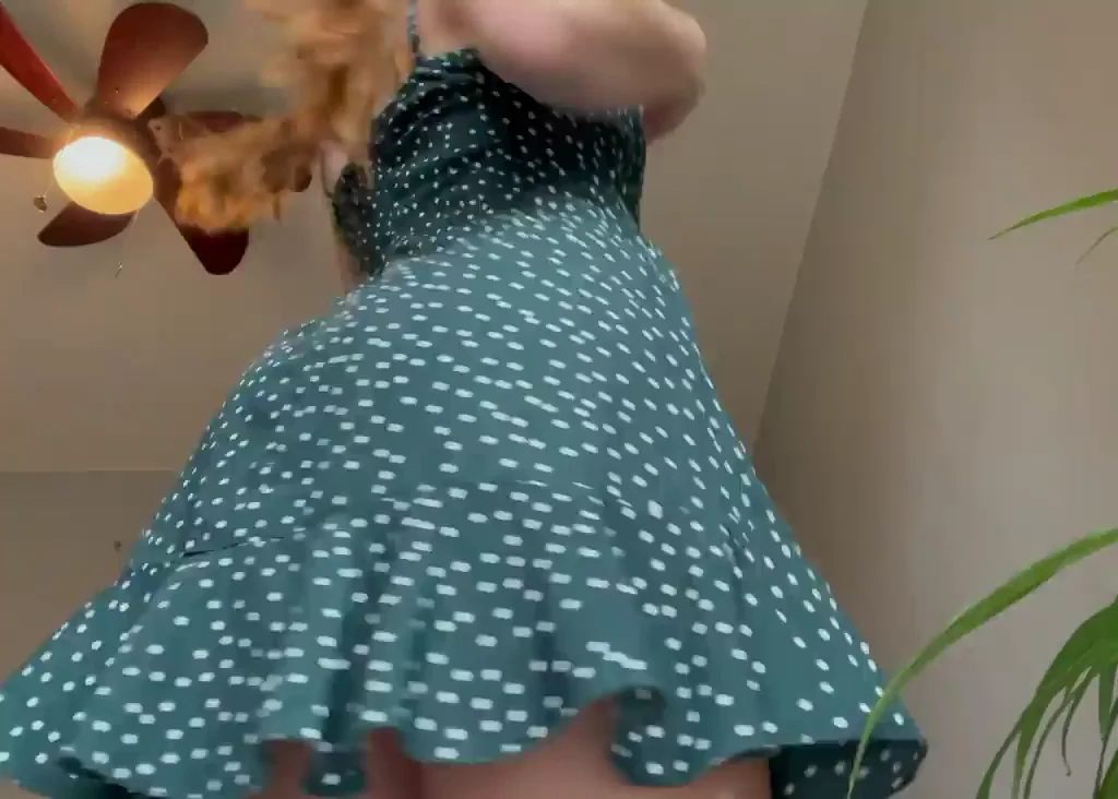 Tummy Ache Cure: Redhead's Juicy Ginger Pussy Tease 😏🍑