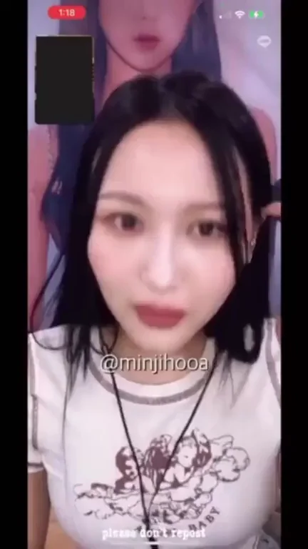 Siyeon's Slutty Shush: Dreamcatcher Tease Live