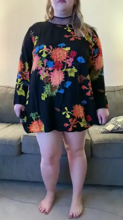 Thick Cougar in Floral Dress Teases Her Slutty Curves – Ready to Fuck!
