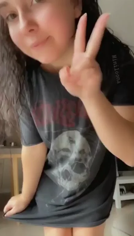 Watch me undressing for you