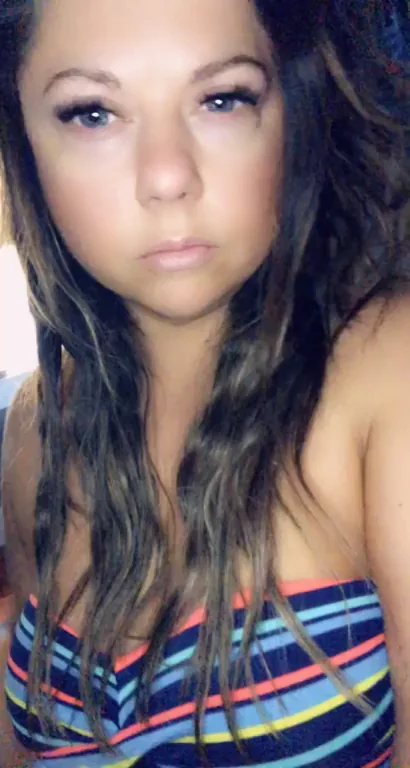 37 2 kids, would you still fuck me?