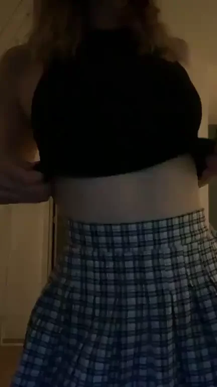 Would you fuck me post workout? (OC) :)x