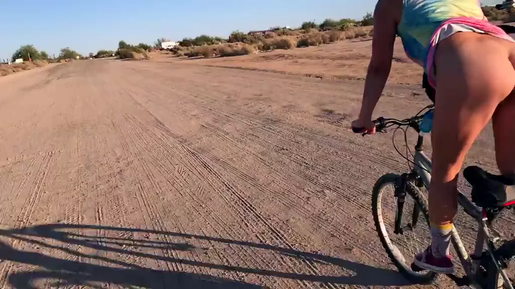 Buttplug Slut Bikes in Public, Flashing Juicy Ass and Pussy!