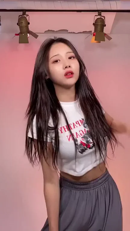Midriff on show