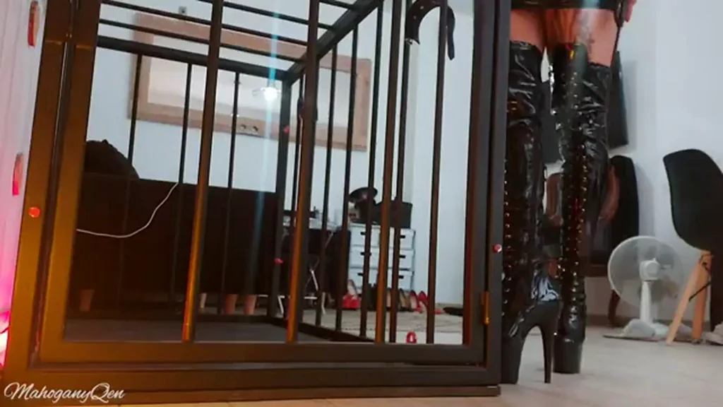 Domme with a cage for a good slave... [F] [OC]