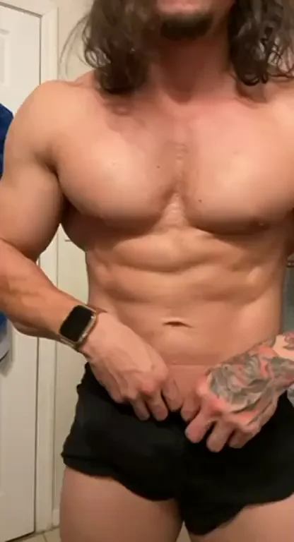 💦 Super Ripped Stud's Rock-Hard Post-Workout Boner Bulge 🔥 [M]
