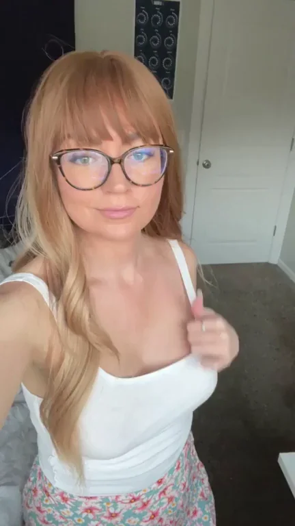 Pulling Out My Massive Tits For Your Hungry Mouth 😍👅 (OC)