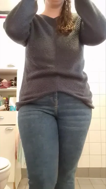 Mom outfit of today.. ??
