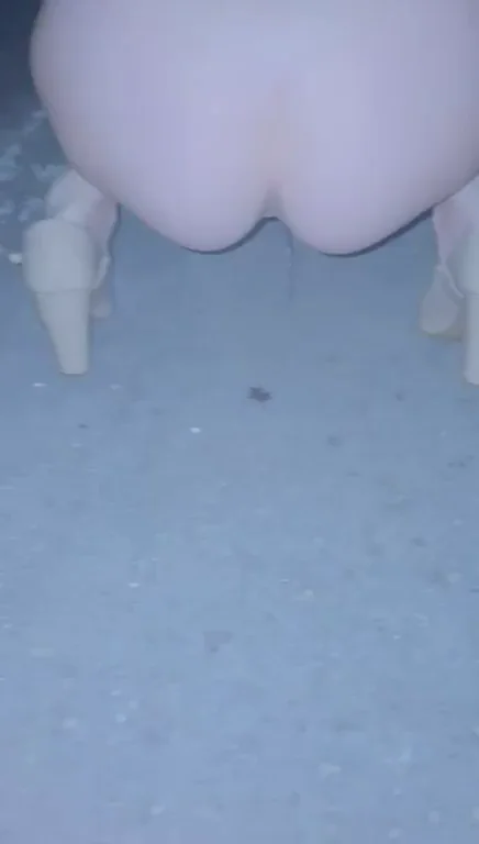 My gf [f]inally got to take me out for my bday dinner. I got to drunk and had to bust in the parking lot.