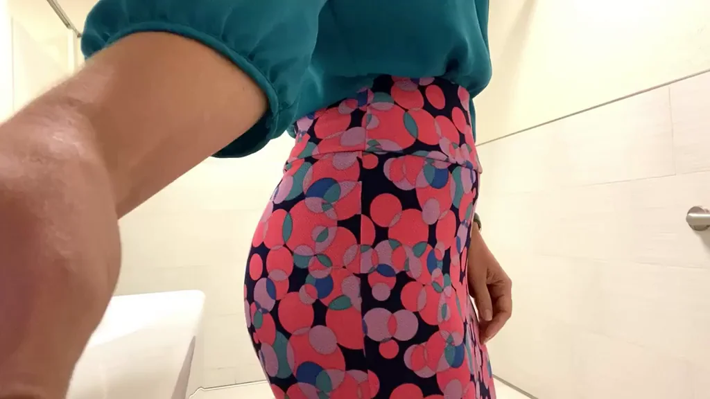 Classroom Rewards: MILF Teacher's 🍰 Cake Tease [F40] 😈