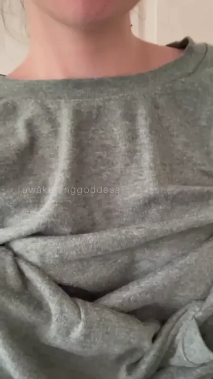 Wanna Suck These Fat MILF Tits? Mouth Full of Cock 😩💦👅