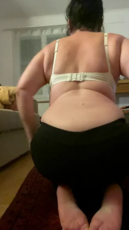 Would you fuck me raw and never pull out?