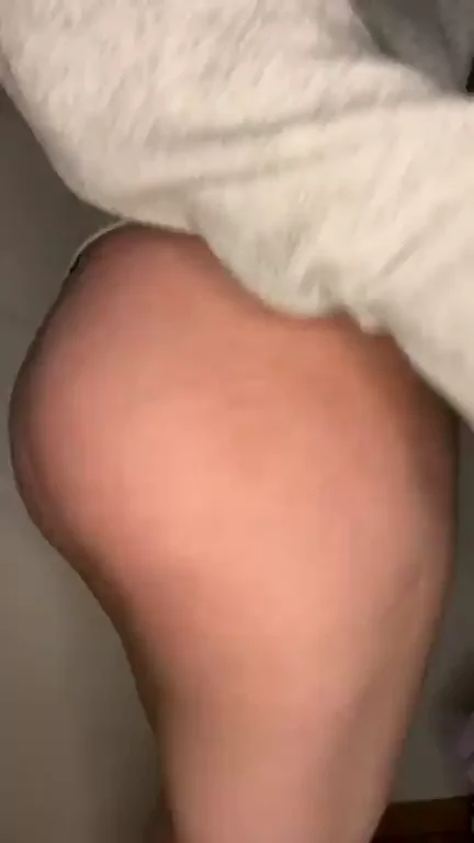 Chubby Babe's Juicy Ass Tease 🍑💦 Hope You Don't Mind My Thick Curves!