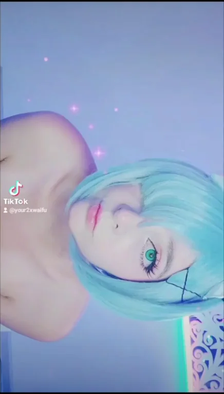 Accidentally masturbated pussy on camera, I hope no one will look.