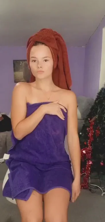 If you see this, I’m your girlfriend now. Hi ?