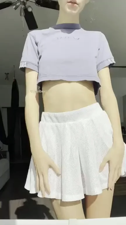 Wanna fuck a tennis girl?