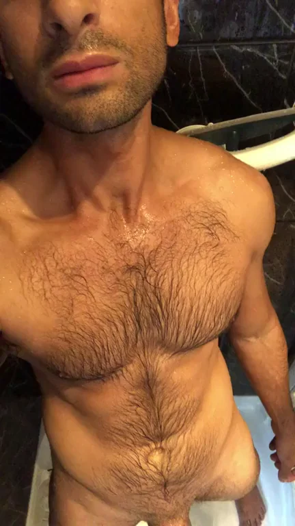 Keeping the body hair [M]