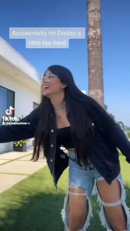 🔥 Daddy's Little Slut Sucks Cock on TikTok NSFW 😈💦