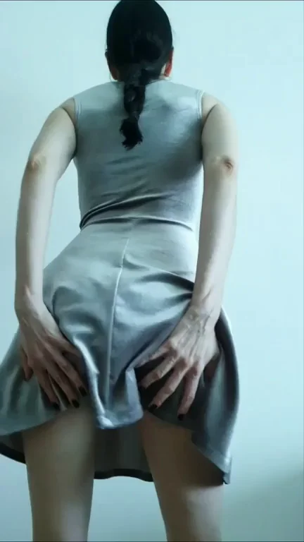 I WANT A SEX SLAVE! ?? I'm into weird sex and kinky toys! ?? 19yo Domme