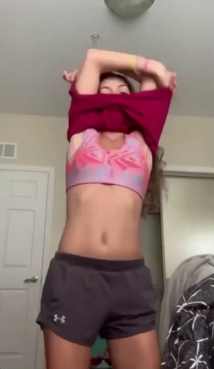 Cute Teen Stripping & Dancing Naked 😍🔥