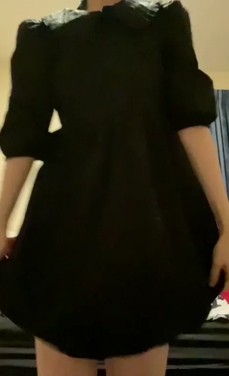 Detrans Whore Cunt Flaunts Her Slutty Body for Alpha Dicks 💦👗