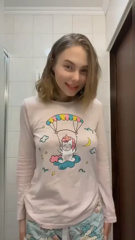 How many times a day we having sex if I'm your girlfriend