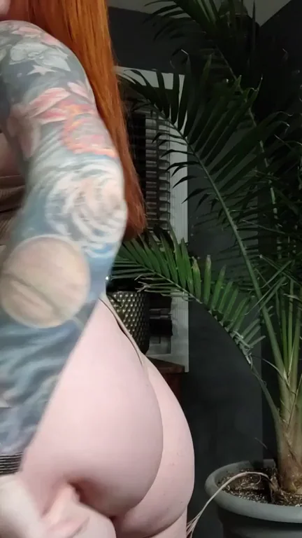 Pale Redhead MILF Begs for Handprints on Her Juicy Ass