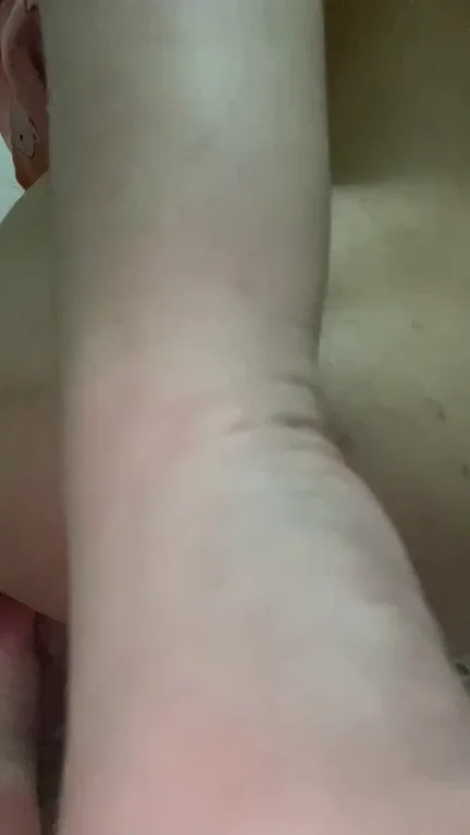🔥 My Juicy Lil Pussy Spread Just for You Guys 😈🍑