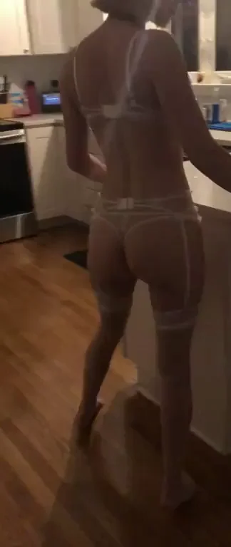 Hope my sexy outfit helps you enjoy the weekend 33y/o MIL[F]