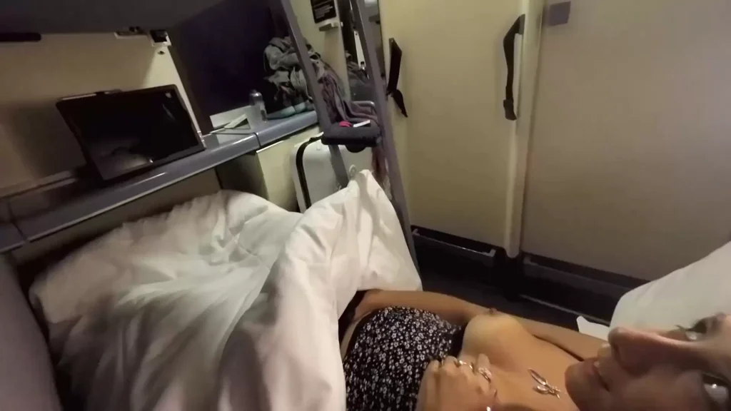 🚂 Night Train Stranger Fuck Fest 💦🍆